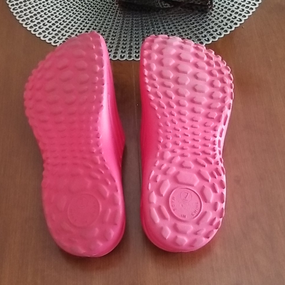 Shoes - Picture 2 of 2